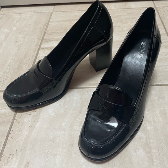 Michael Kors Buchanan Mid Loafer - Picture 2 of 8